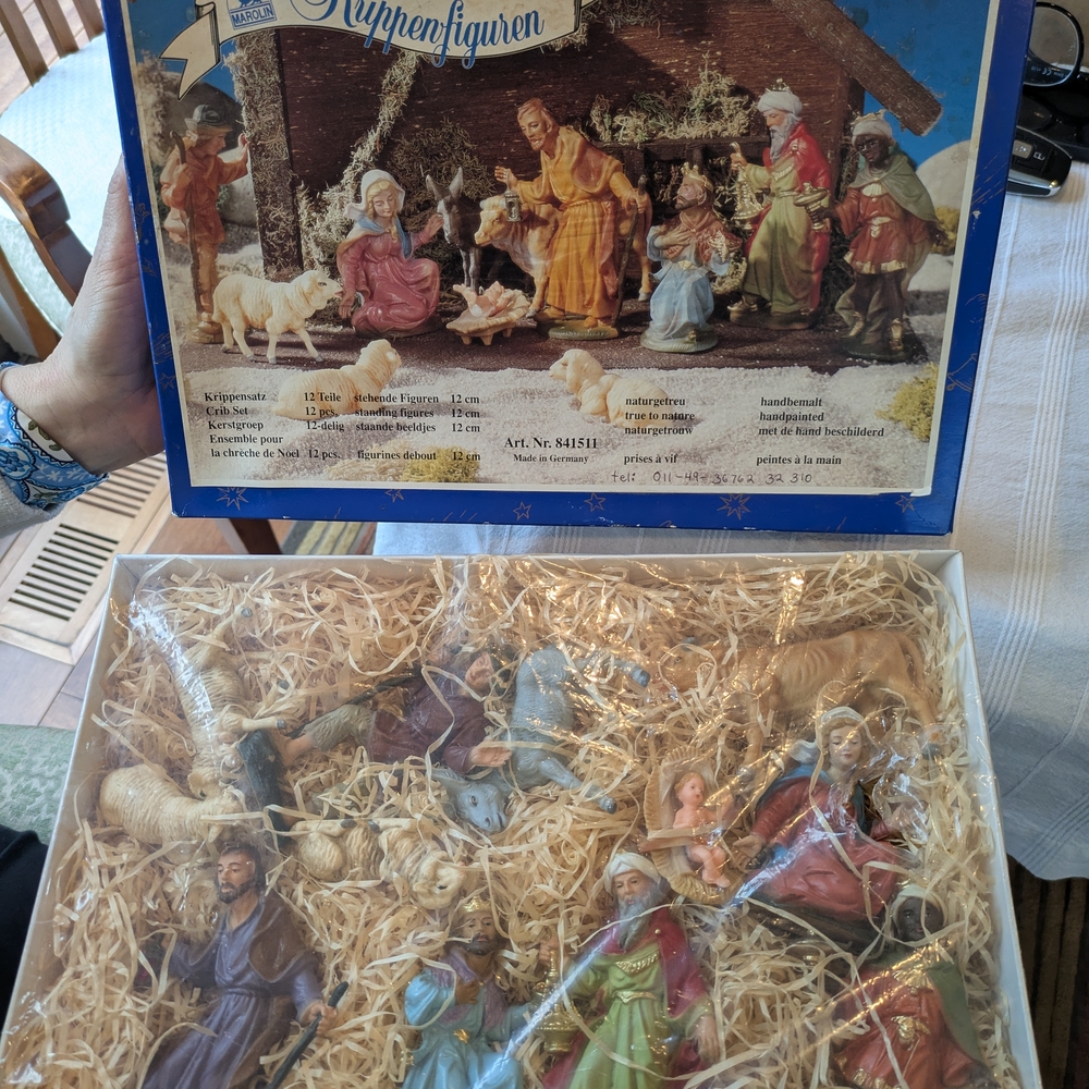 Vintage Marolin Krippenfiguren Handpainted Nativity Set